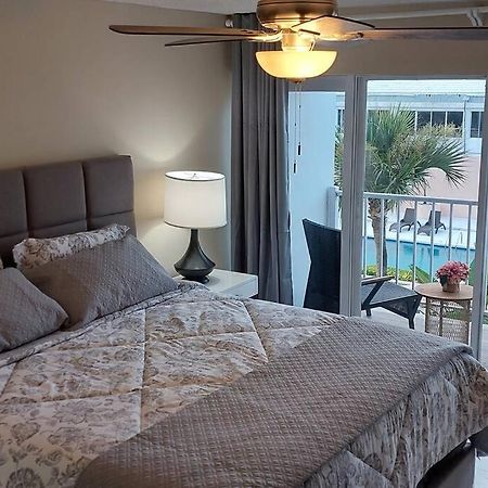 Nassau Harbour Cozy 2 Bedroom Condo Екстериор снимка