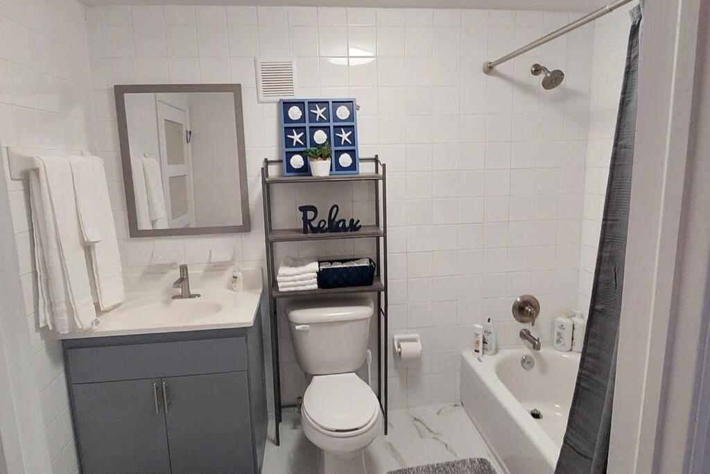 Nassau Harbour Cozy 2 Bedroom Condo Екстериор снимка